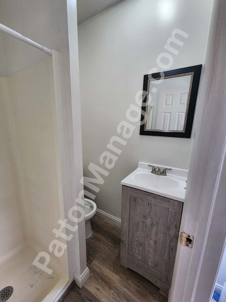 2254B Chandler Ln, Columbus, IN 47203 Patton Management